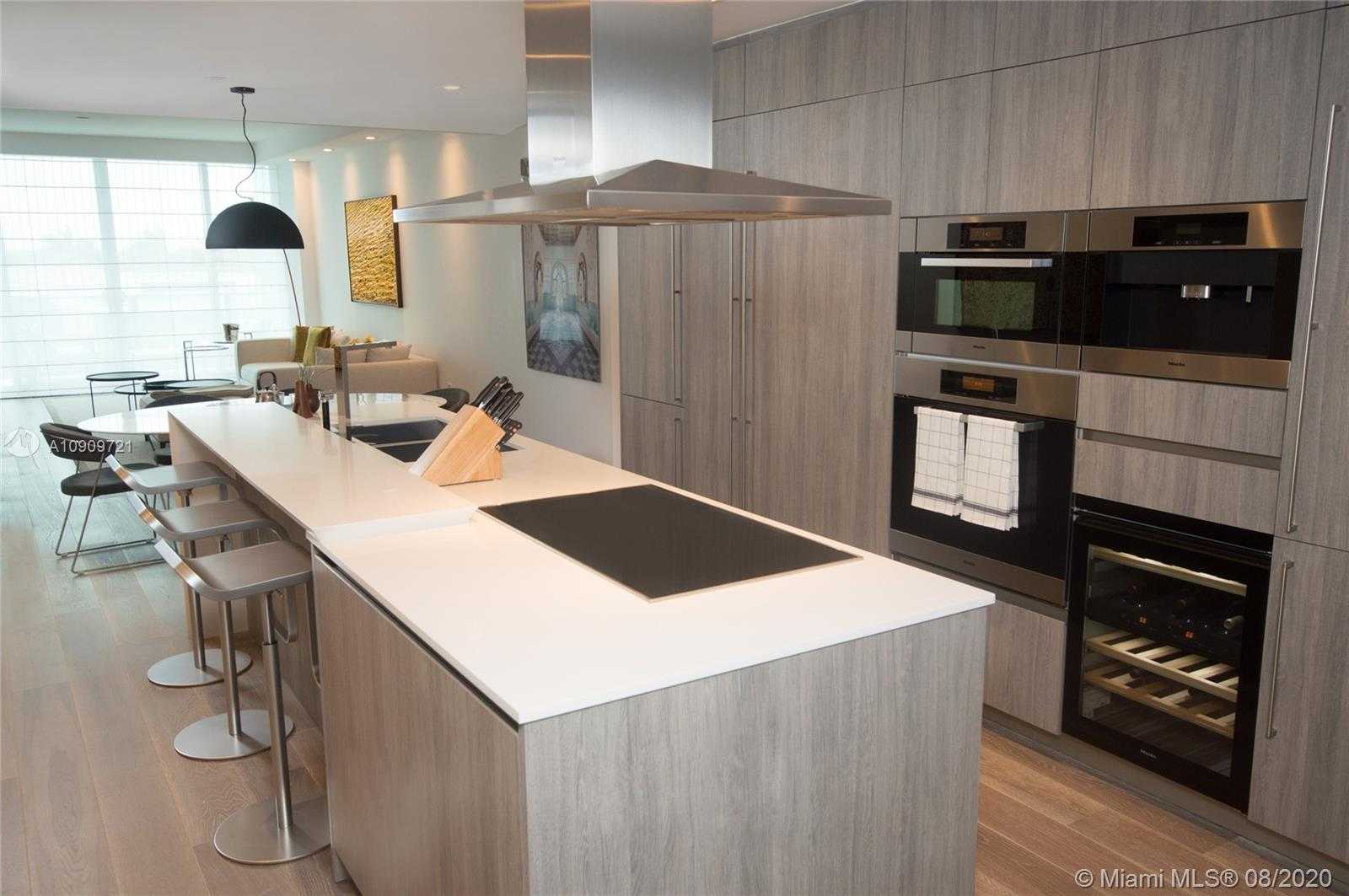 Small Image of 350 OCEAN DR #403N, Key Biscayne Number 5