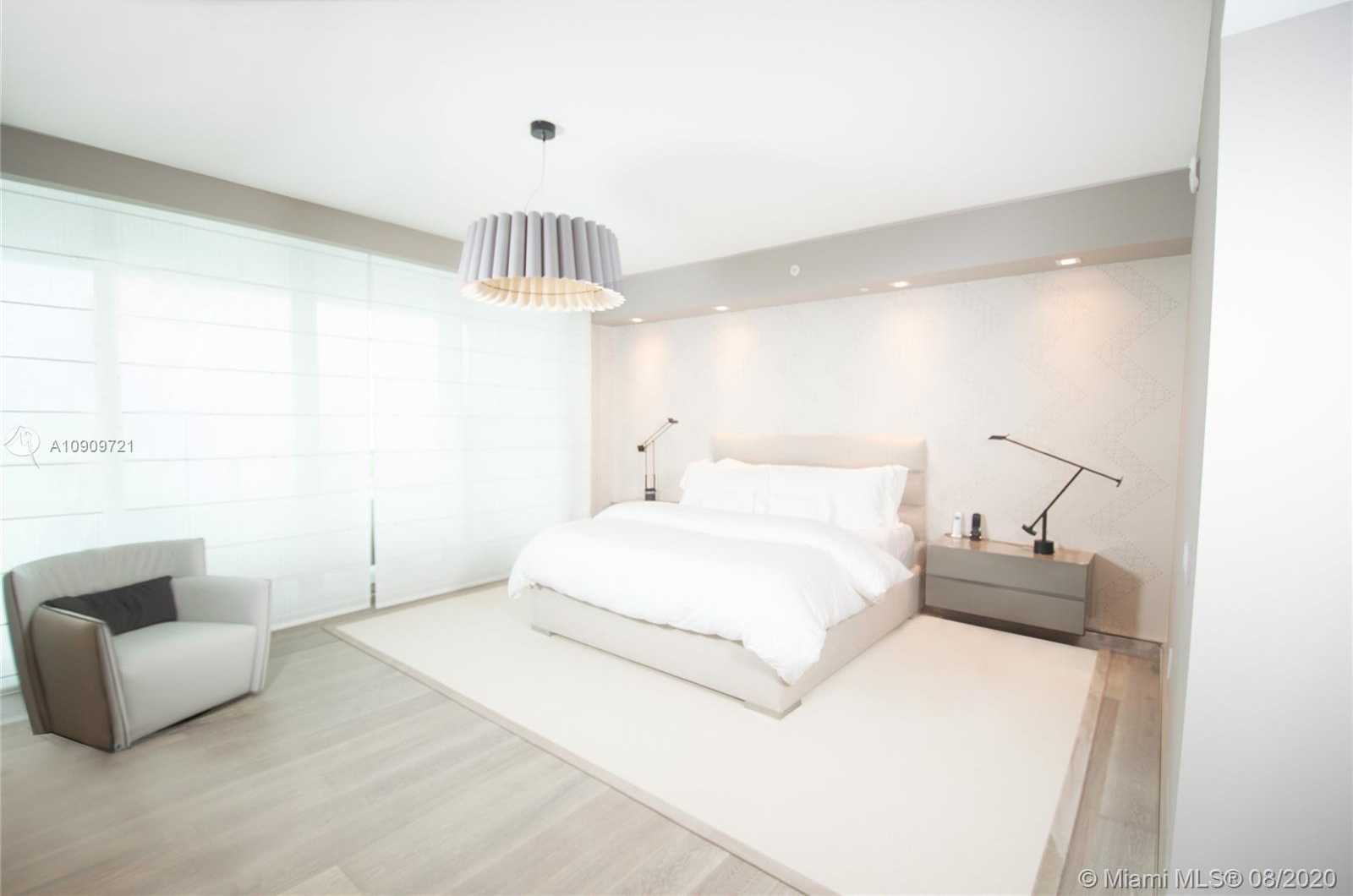 Small Image of 350 OCEAN DR #403N, Key Biscayne Number 6