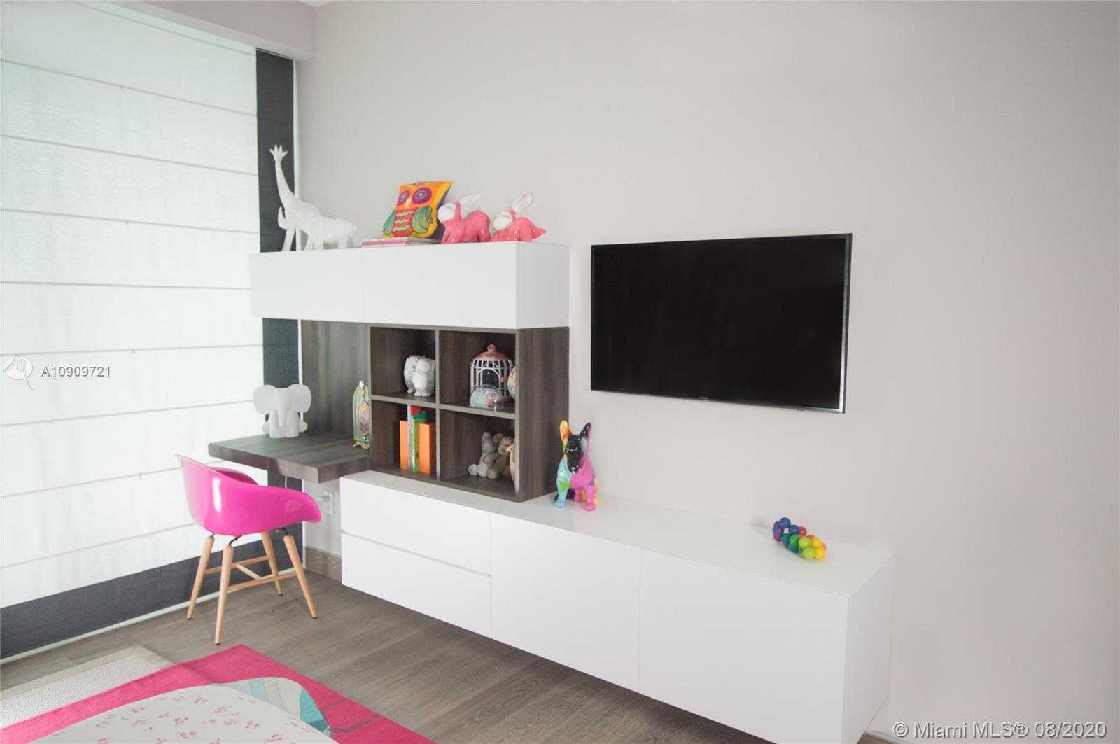 Small Image of 350 OCEAN DR #403N, Key Biscayne Number 7