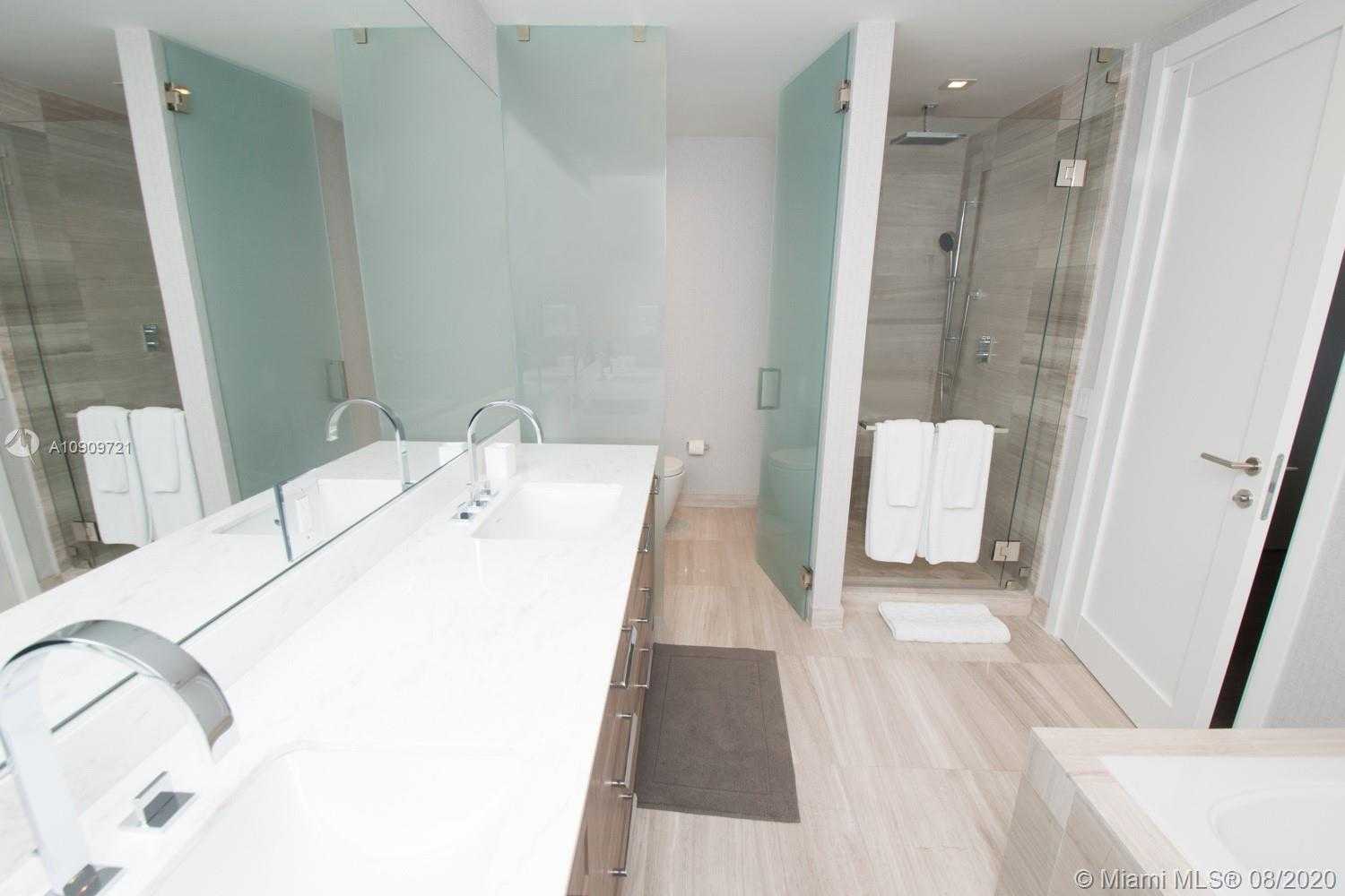 Small Image of 350 OCEAN DR #403N, Key Biscayne Number 9