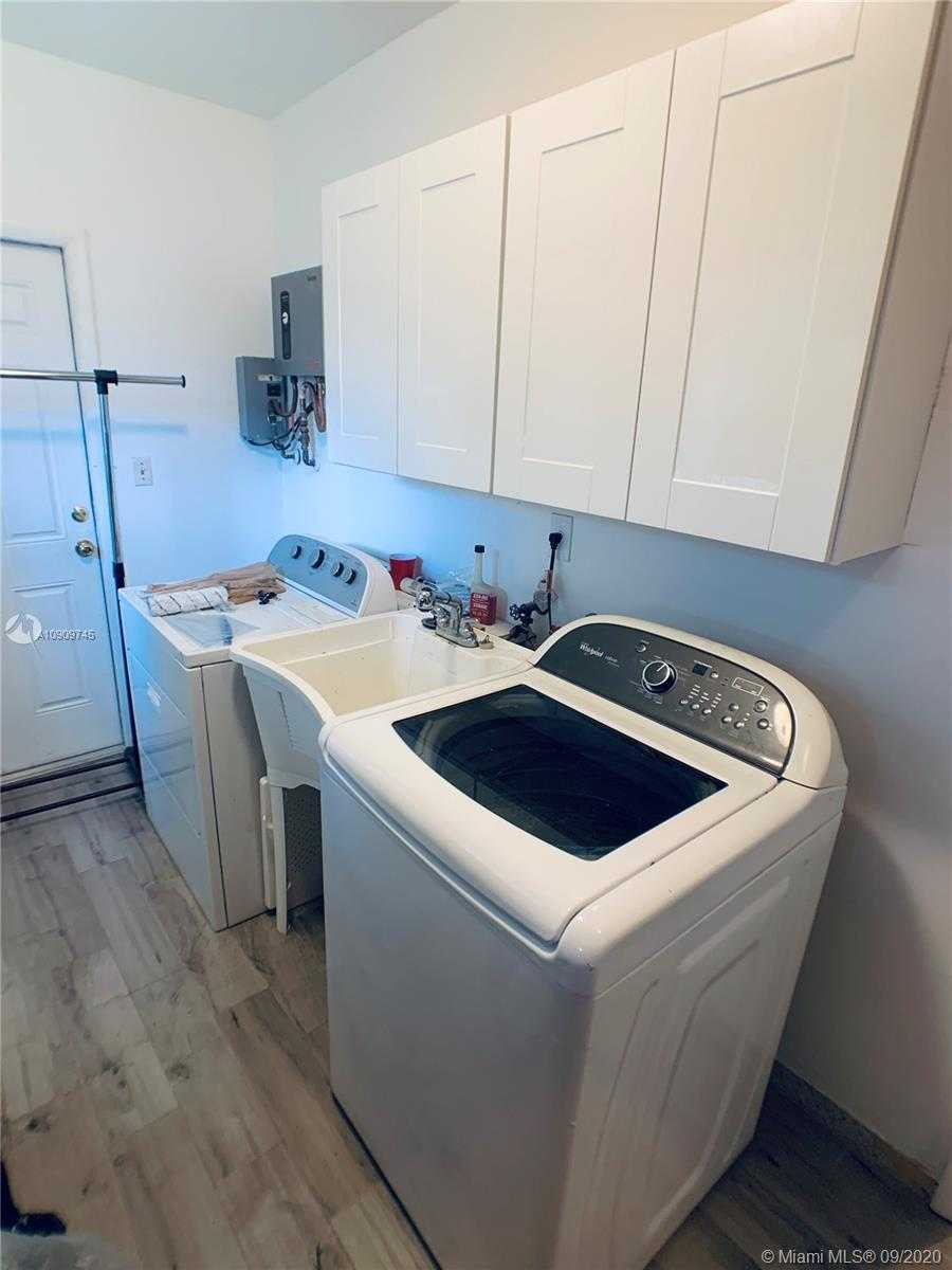 Small Image of 2021 NORTH EAST 171ST ST, North Miami Beach Number 11