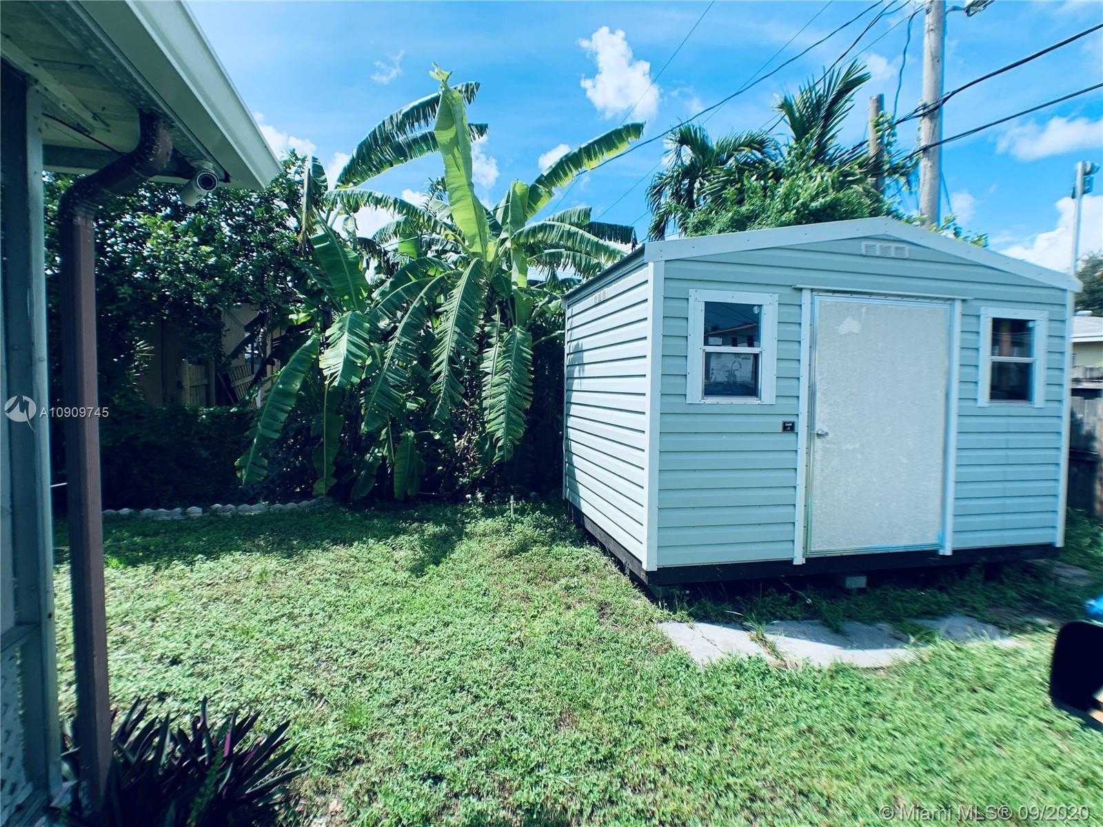 Small Image of 2021 NORTH EAST 171ST ST, North Miami Beach Number 7