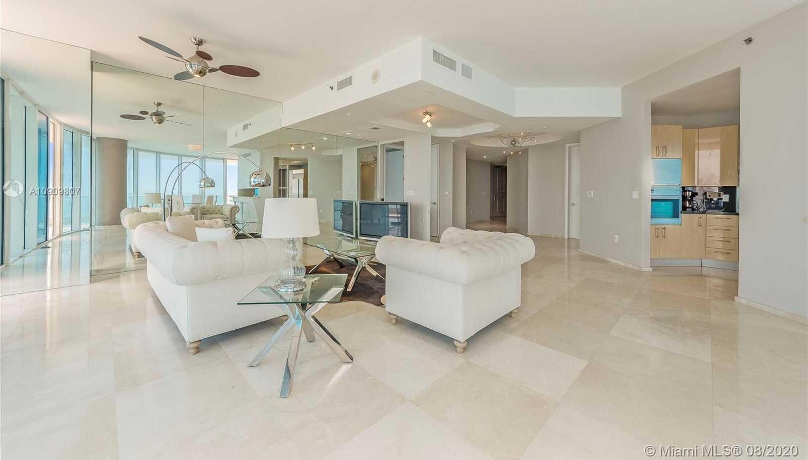 Small Image of 100 SOUTH POINTE DR #1206, Miami Beach Number 8