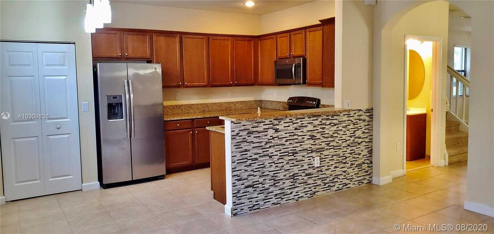 Small Image of 11251 NORTH WEST 88TH ST, Doral Number 10