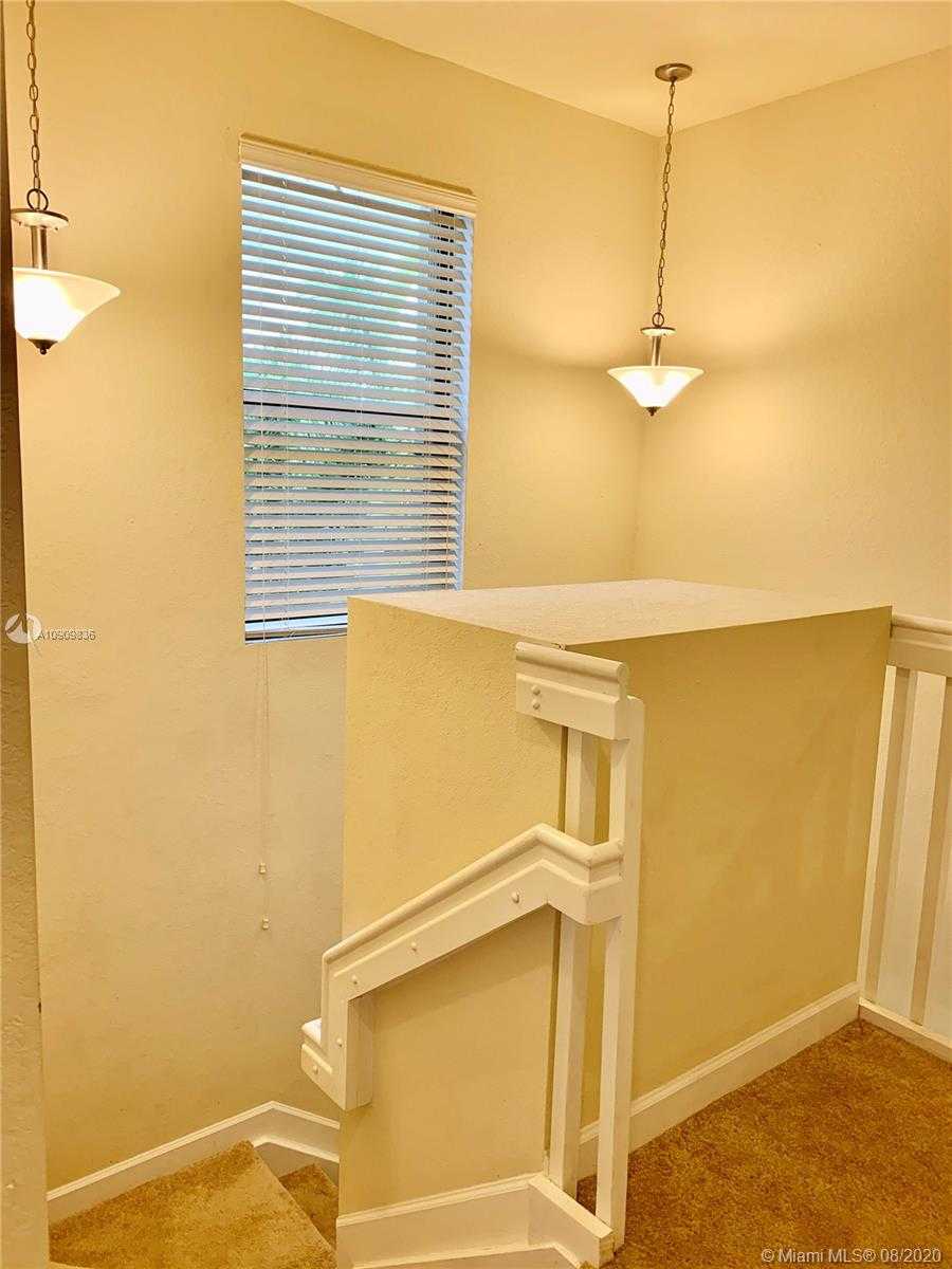 Small Image of 11251 NORTH WEST 88TH ST, Doral Number 15