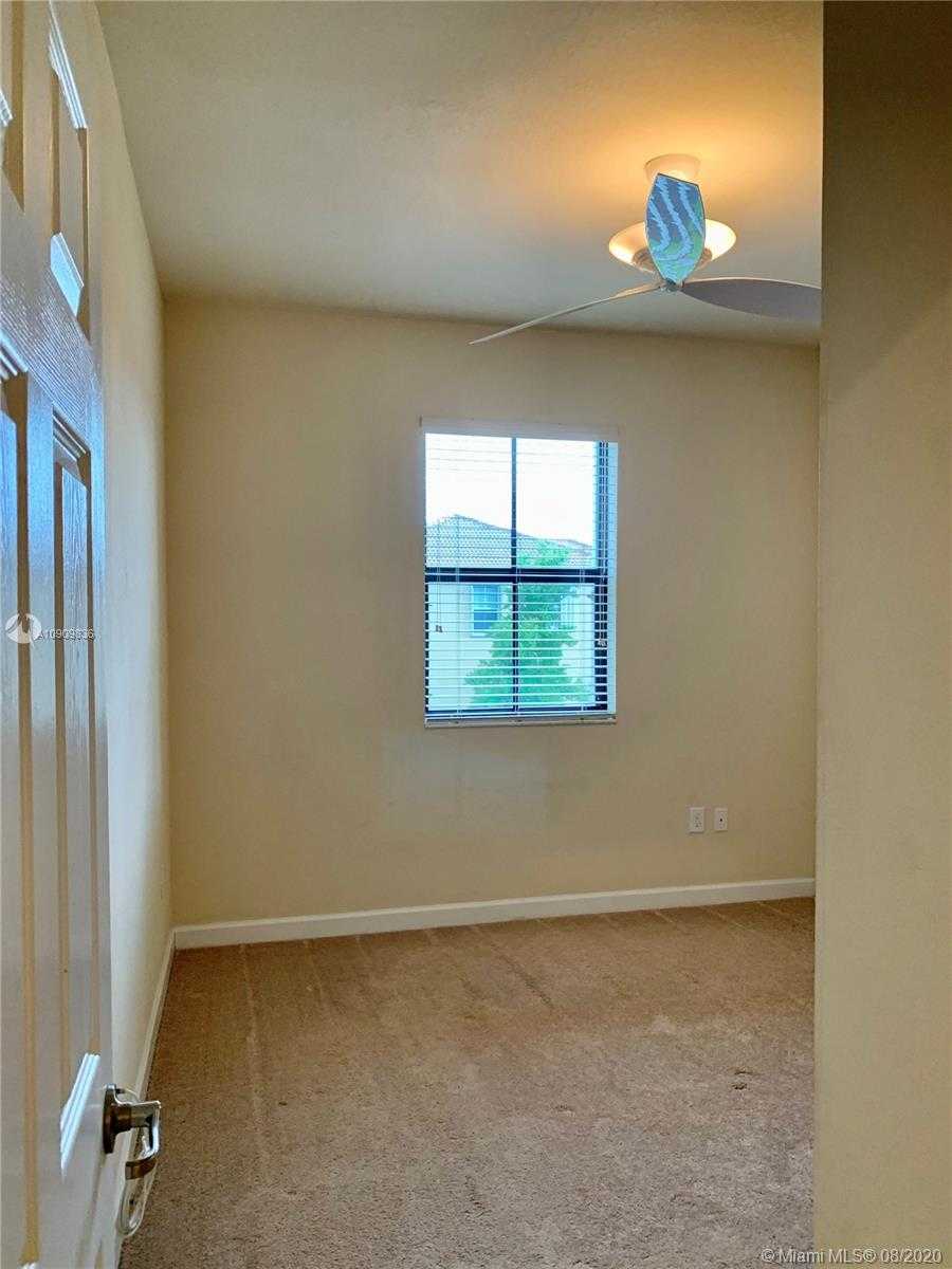 Small Image of 11251 NORTH WEST 88TH ST, Doral Number 21