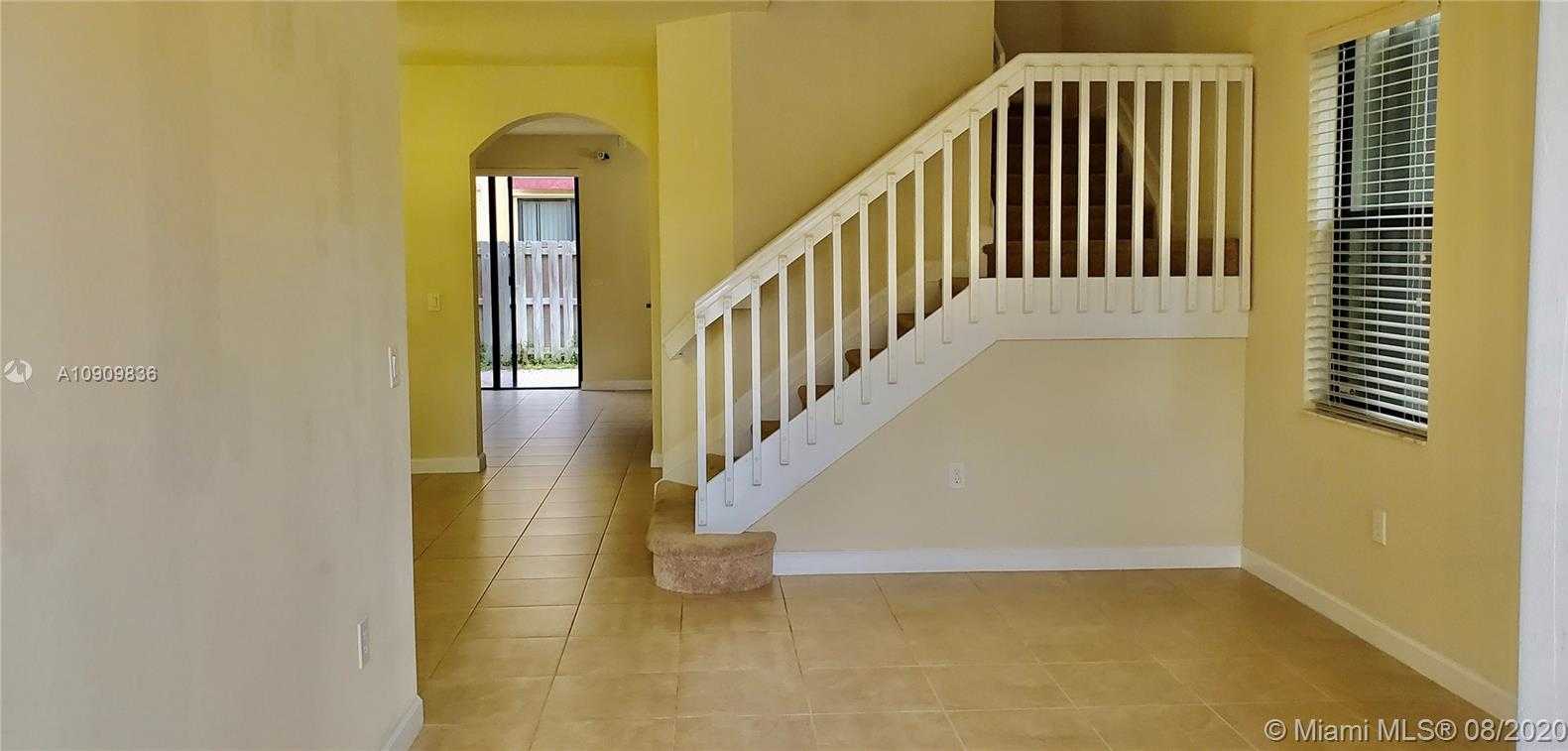 Small Image of 11251 NORTH WEST 88TH ST, Doral Number 3