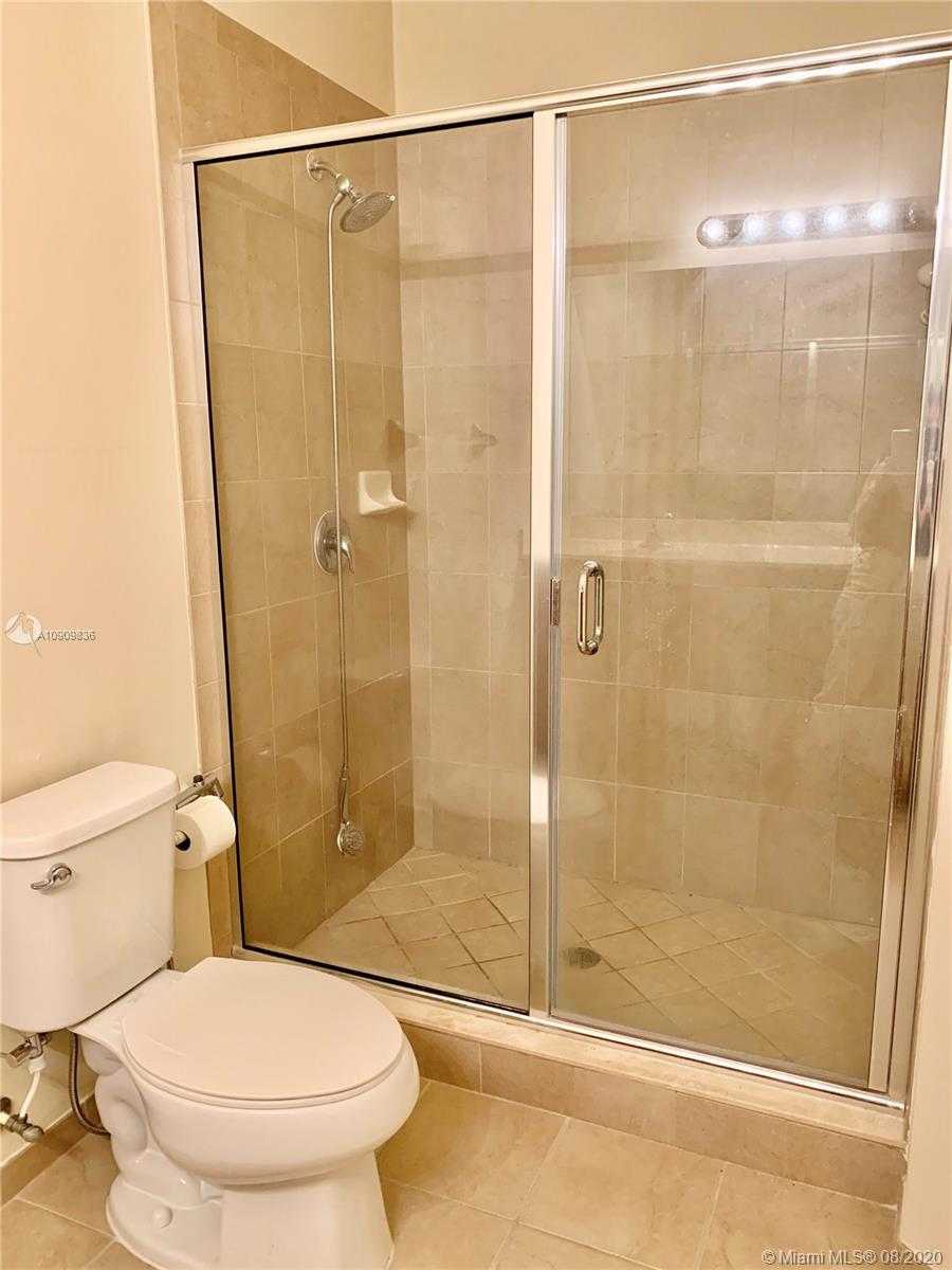 Small Image of 11251 NORTH WEST 88TH ST, Doral Number 30