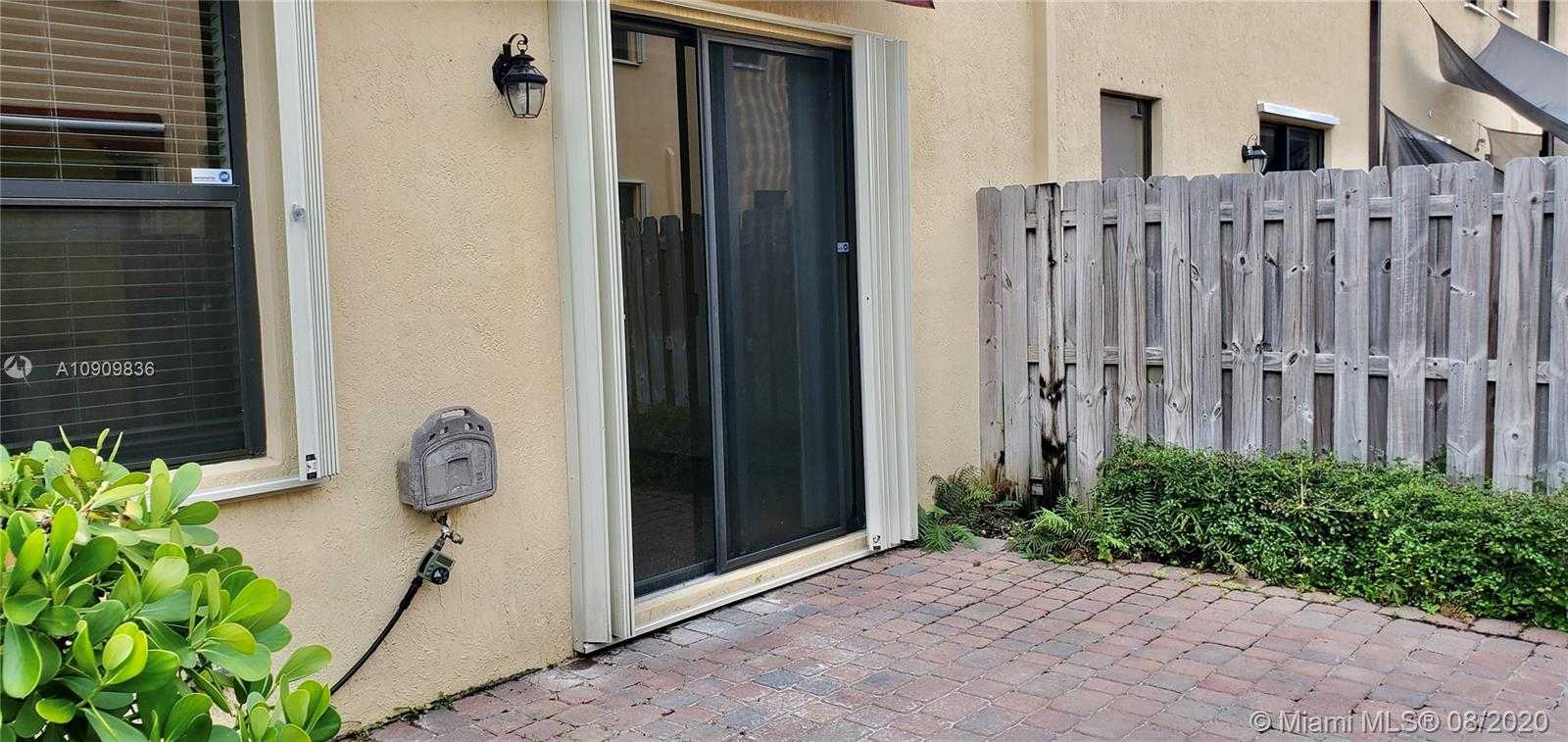 Small Image of 11251 NORTH WEST 88TH ST, Doral Number 31