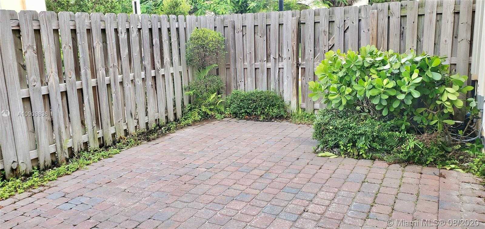 Small Image of 11251 NORTH WEST 88TH ST, Doral Number 33