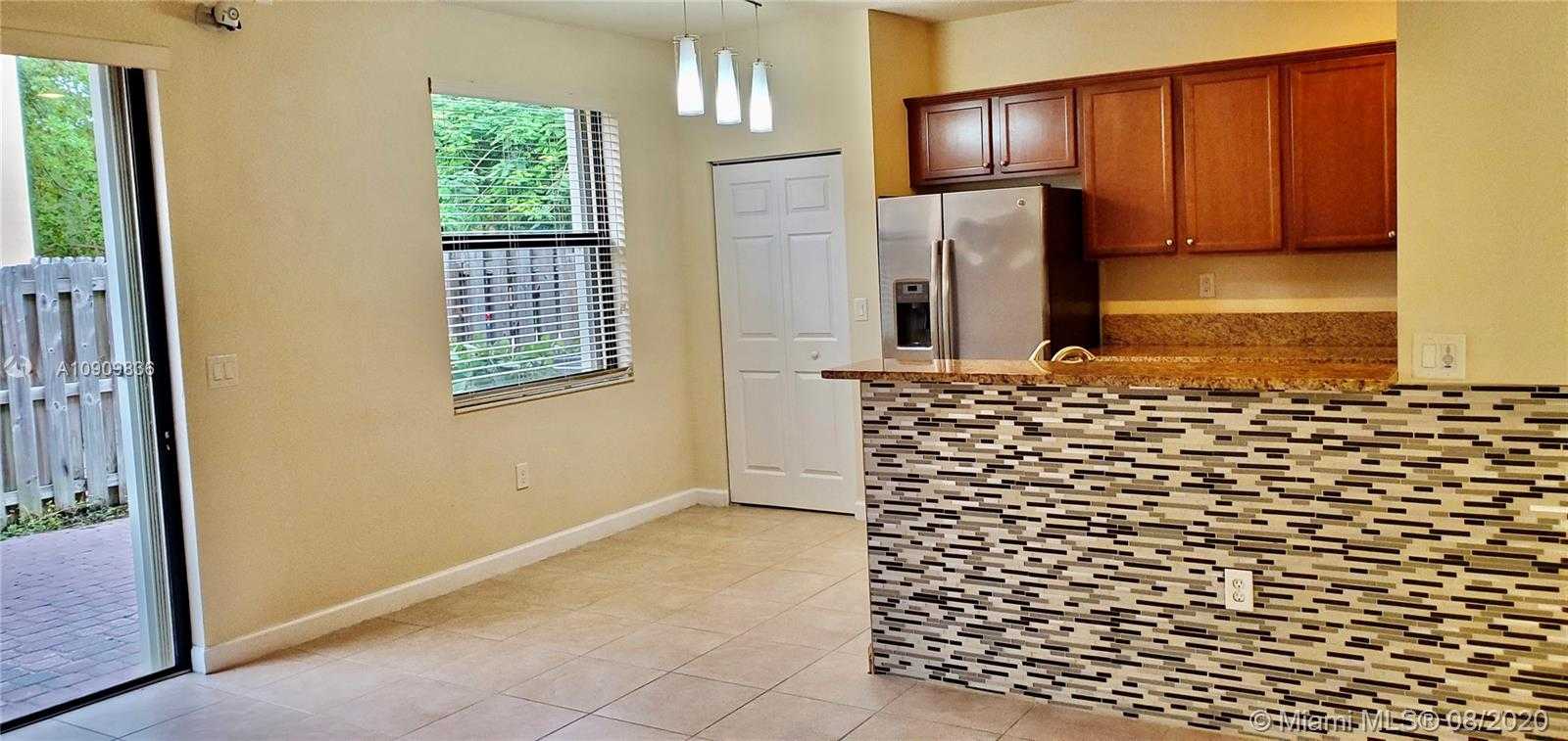Small Image of 11251 NORTH WEST 88TH ST, Doral Number 9