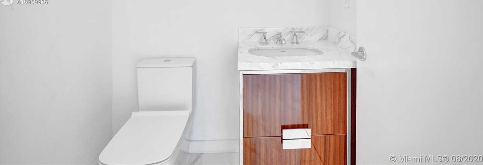 Small Image of 15701 COLLINS AVE #3204, Sunny Isles Beach Number 39