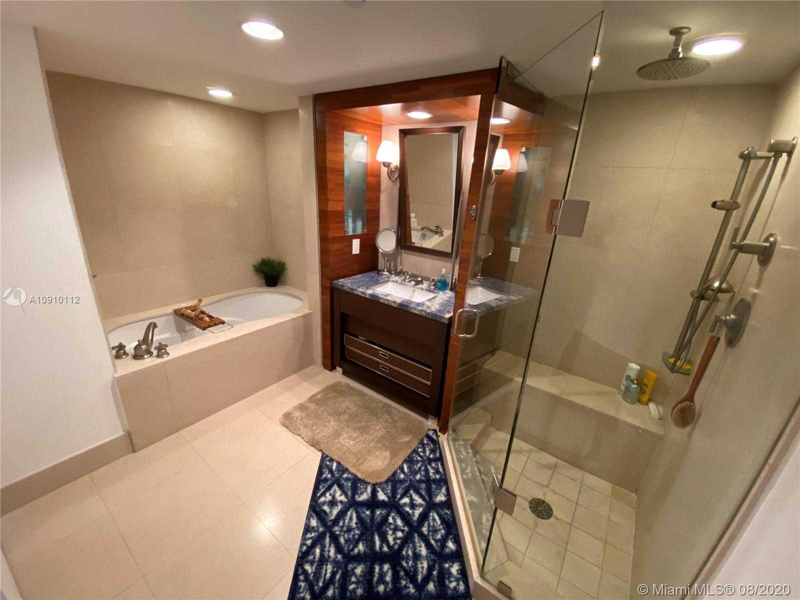 Small Image of 6801 COLLINS AVE #1204, Miami Beach Number 14