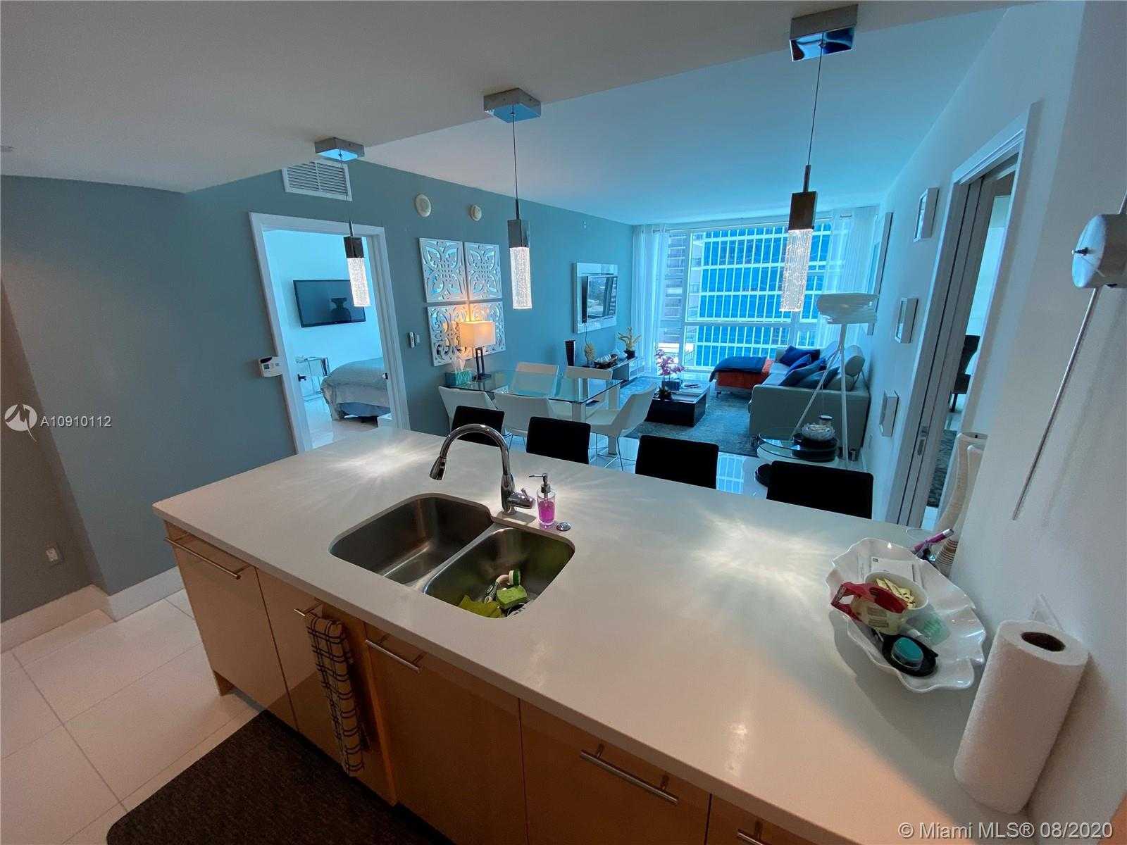 Small Image of 6801 COLLINS AVE #1204, Miami Beach Number 2