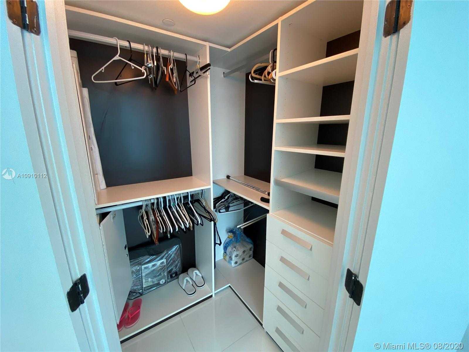 Small Image of 6801 COLLINS AVE #1204, Miami Beach Number 9