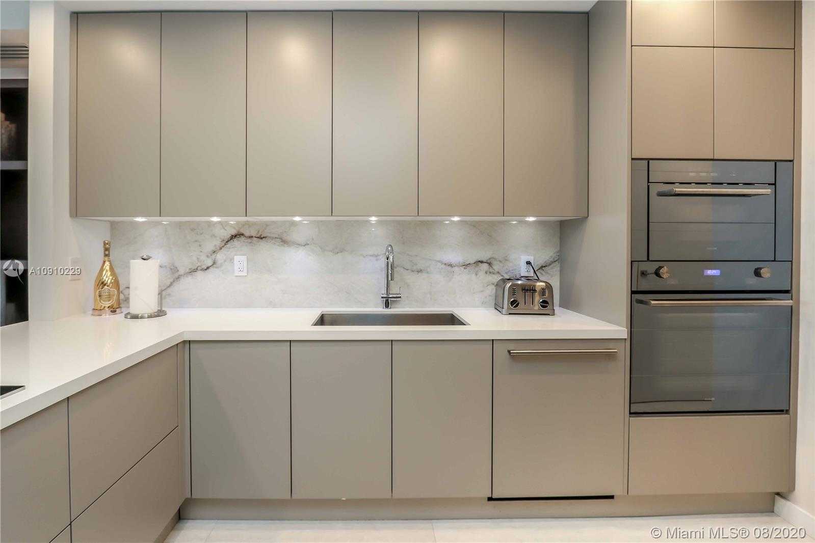 Small Image of 400 ALTON RD #2407, Miami Beach Number 14