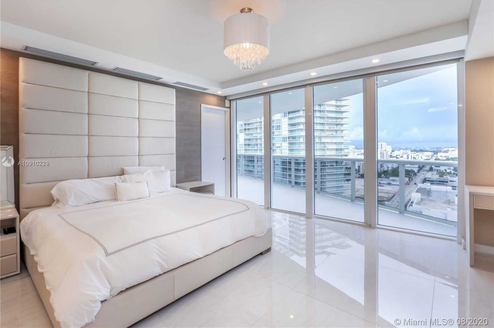 Small Image of 400 ALTON RD #2407, Miami Beach Number 5