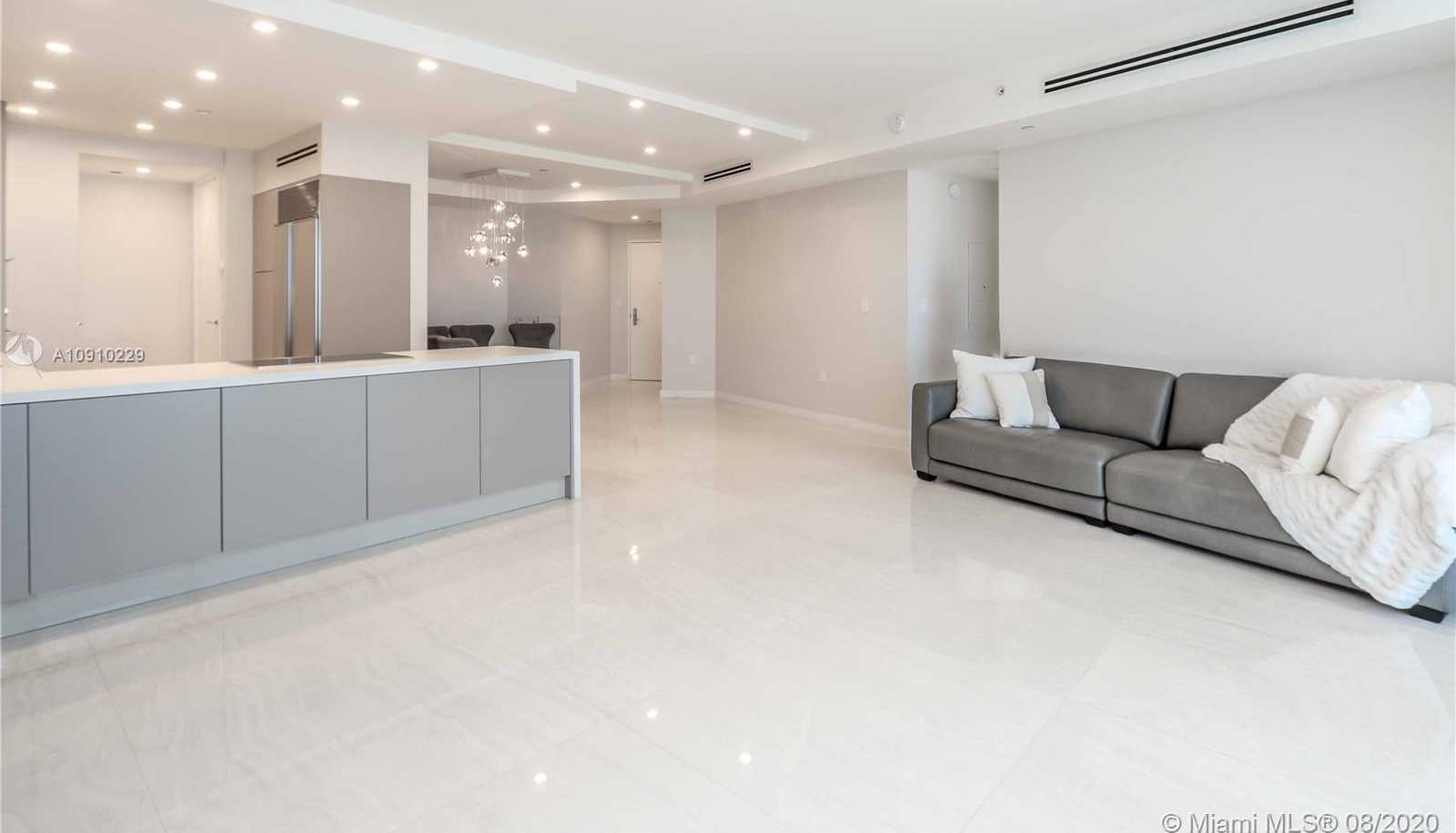 Small Image of 400 ALTON RD #2407, Miami Beach Number 9