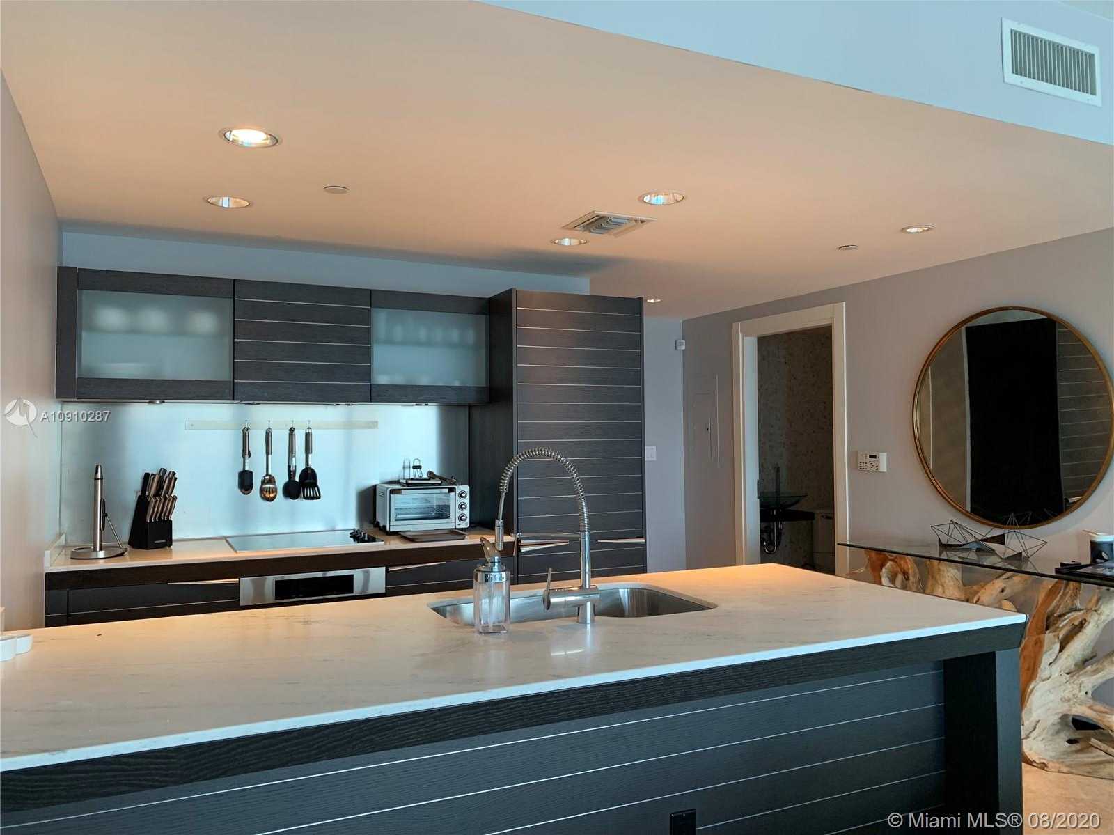 Small Image of 200 BISCAYNE BOULEVARD WAY #4212, Miami Number 5