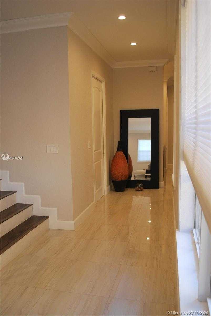 Small Image of 14712 SOUTH WEST 5TH ST, Pembroke Pines Number 22