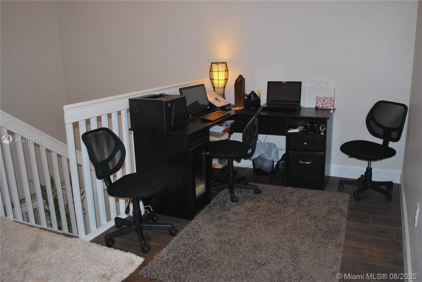 Small Image of 14712 SOUTH WEST 5TH ST, Pembroke Pines Number 23