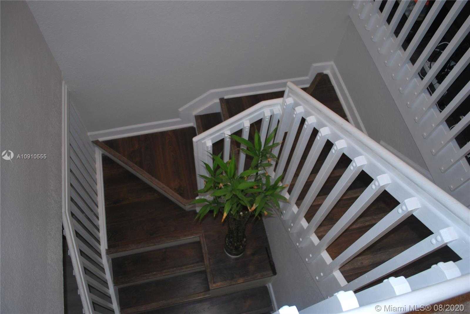 Small Image of 14712 SOUTH WEST 5TH ST, Pembroke Pines Number 25