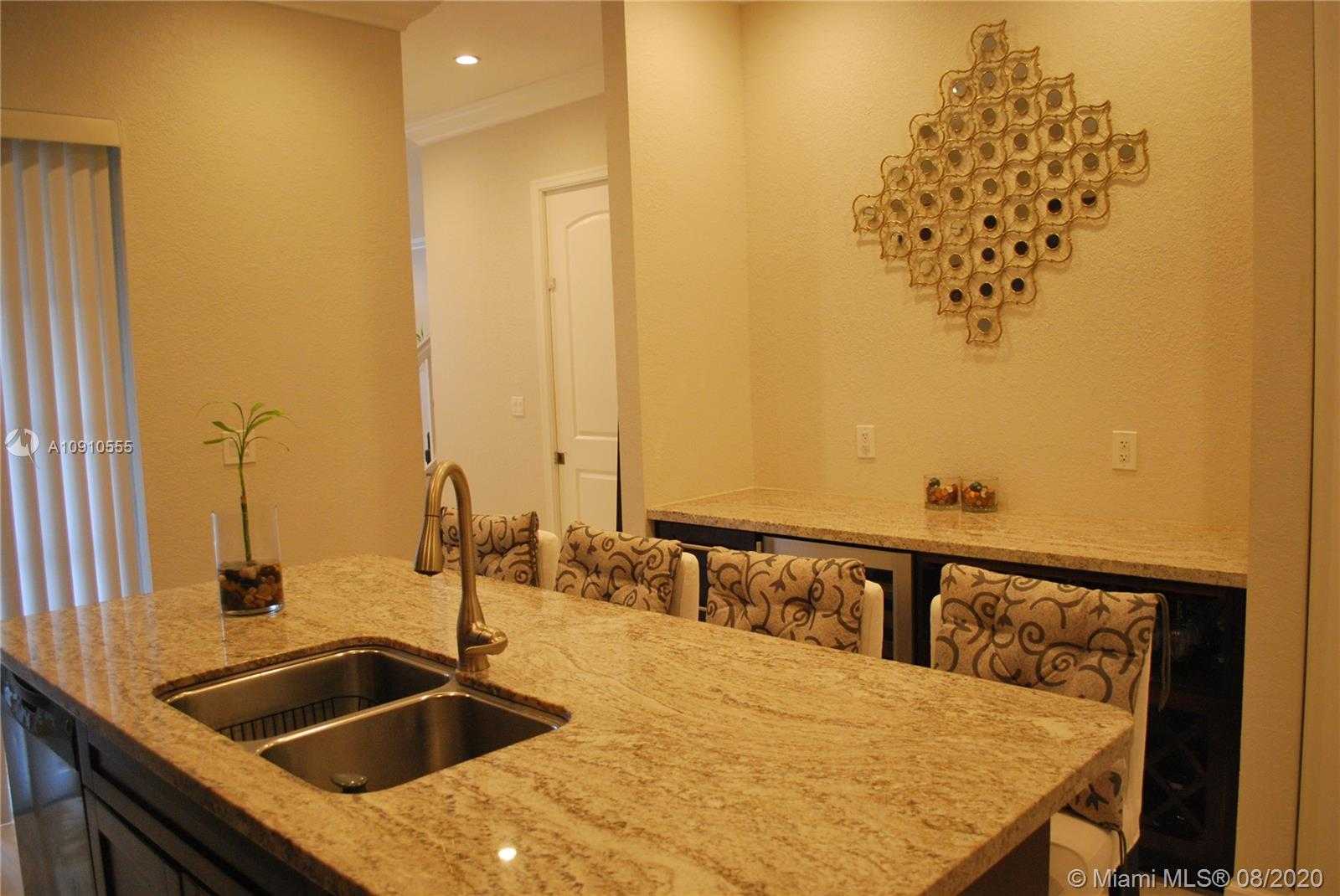 Small Image of 14712 SOUTH WEST 5TH ST, Pembroke Pines Number 5