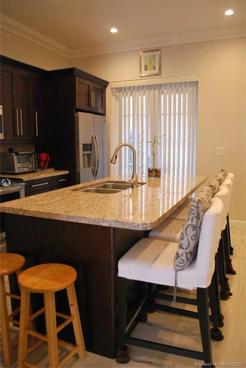 Small Image of 14712 SOUTH WEST 5TH ST, Pembroke Pines Number 6