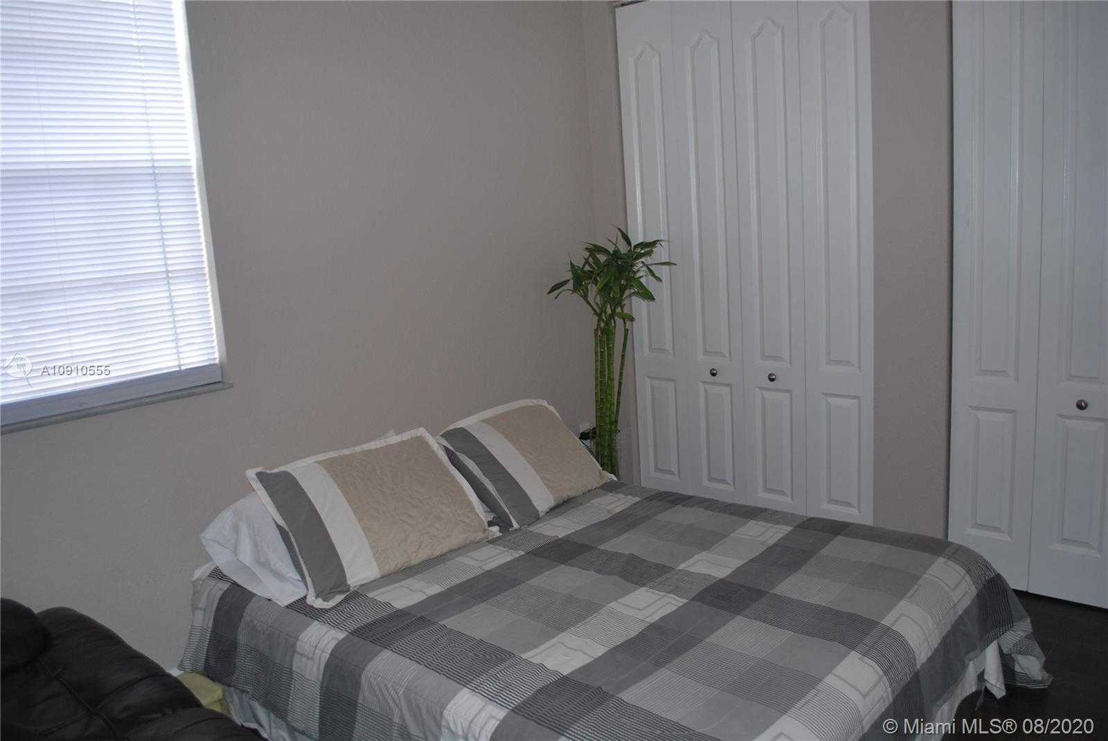 Small Image of 14712 SOUTH WEST 5TH ST, Pembroke Pines Number 8