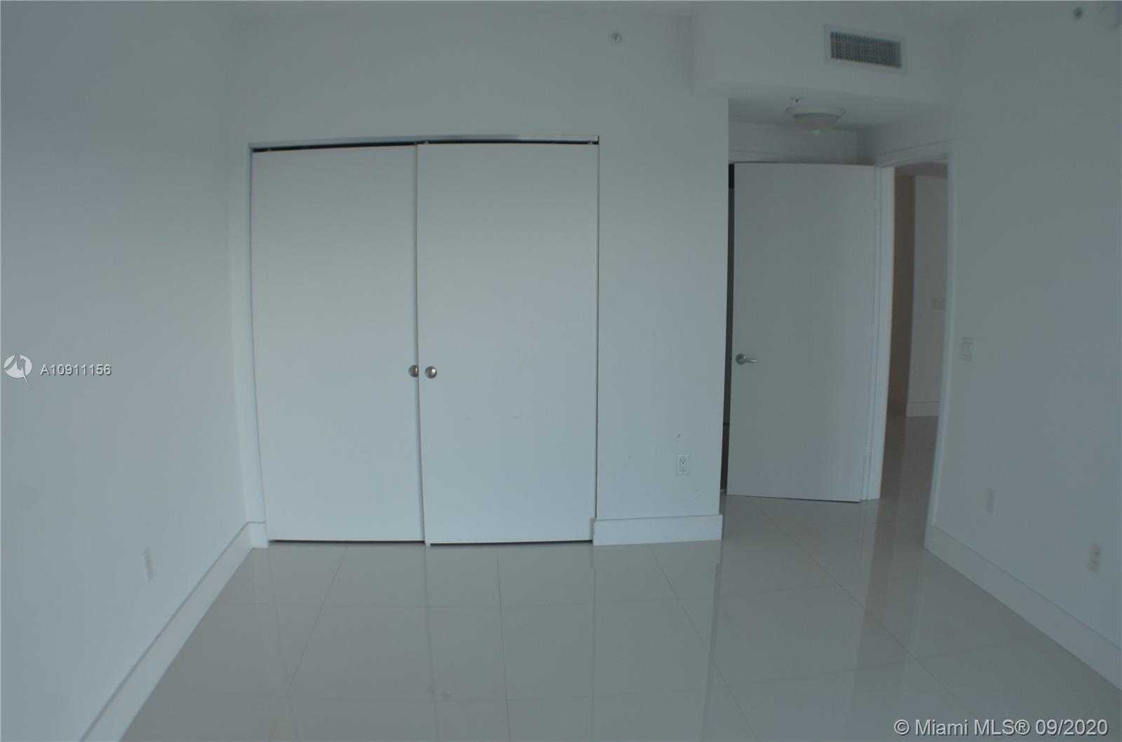 Small Image of 17111 BISCAYNE BLVD #1003, North Miami Beach Number 14