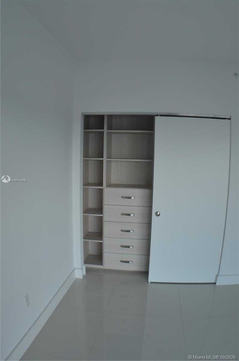 Small Image of 17111 BISCAYNE BLVD #1003, North Miami Beach Number 15