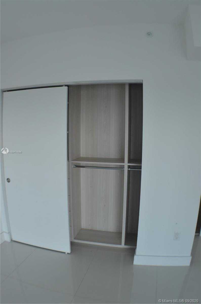Small Image of 17111 BISCAYNE BLVD #1003, North Miami Beach Number 16