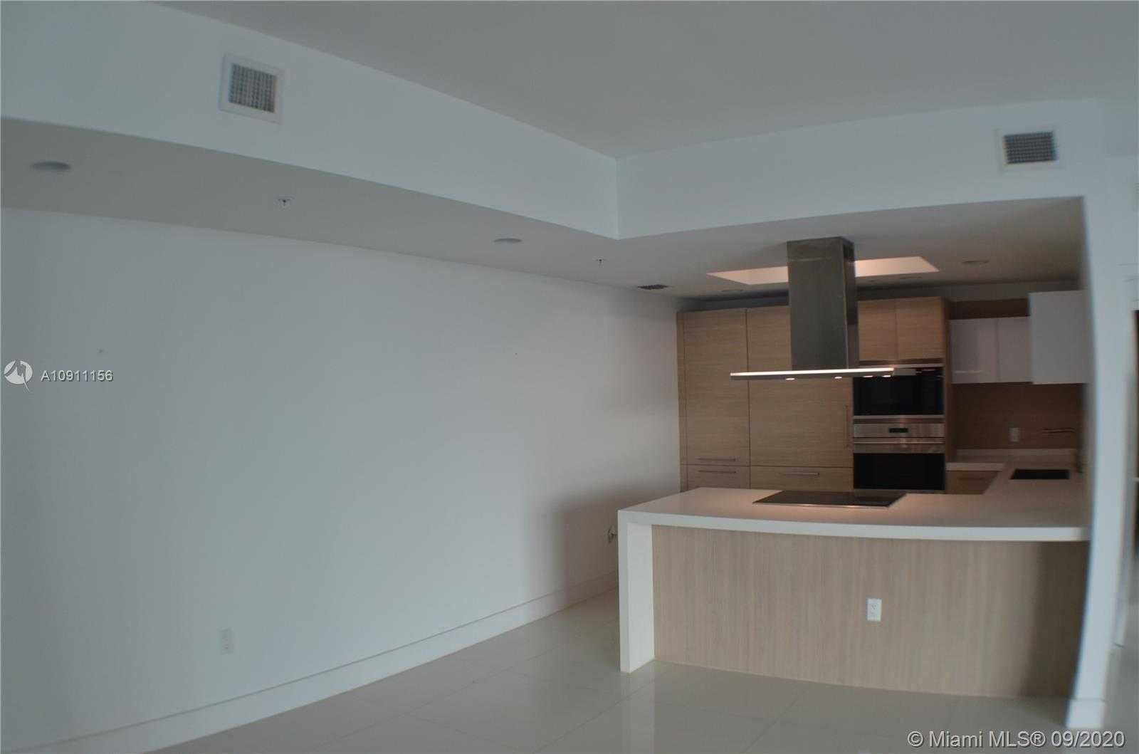 Small Image of 17111 BISCAYNE BLVD #1003, North Miami Beach Number 8