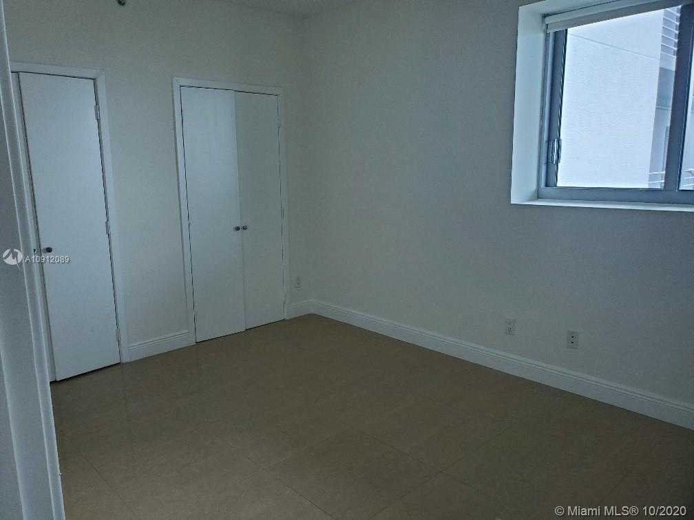 Small Image of 888 BISCAYNE BLVD #2309, Miami Number 8