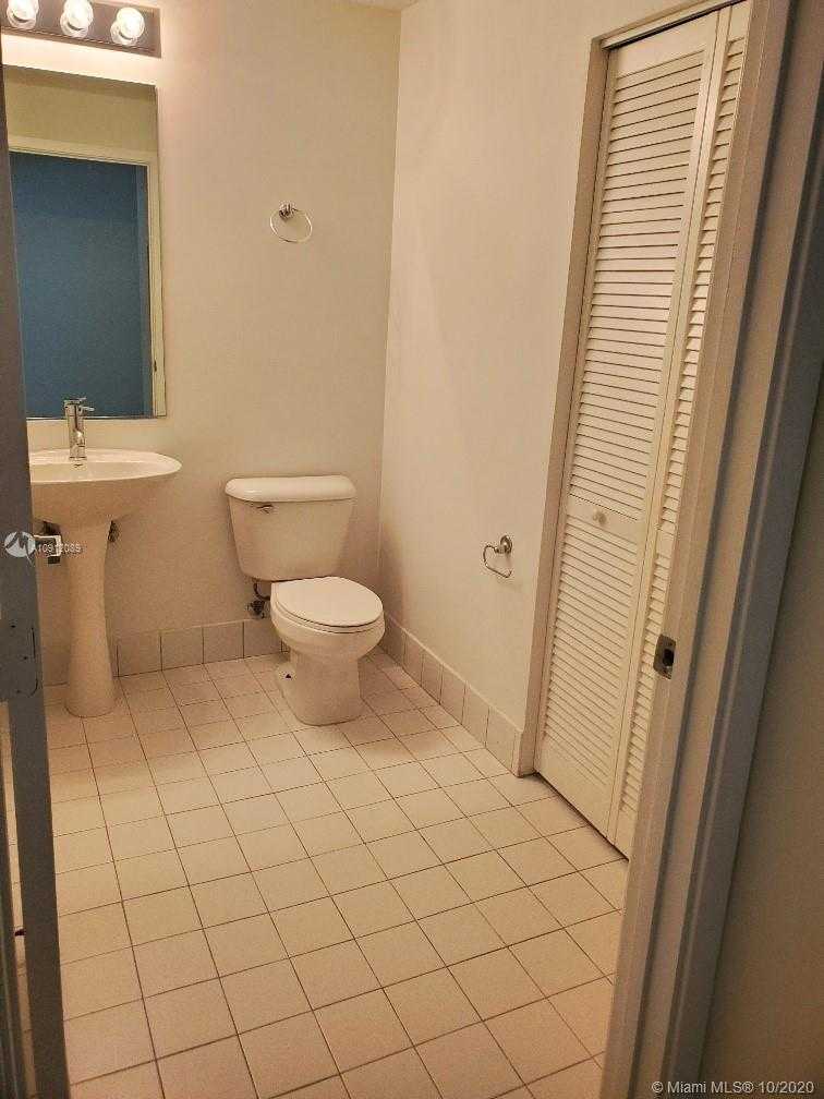 Small Image of 888 BISCAYNE BLVD #2309, Miami Number 9