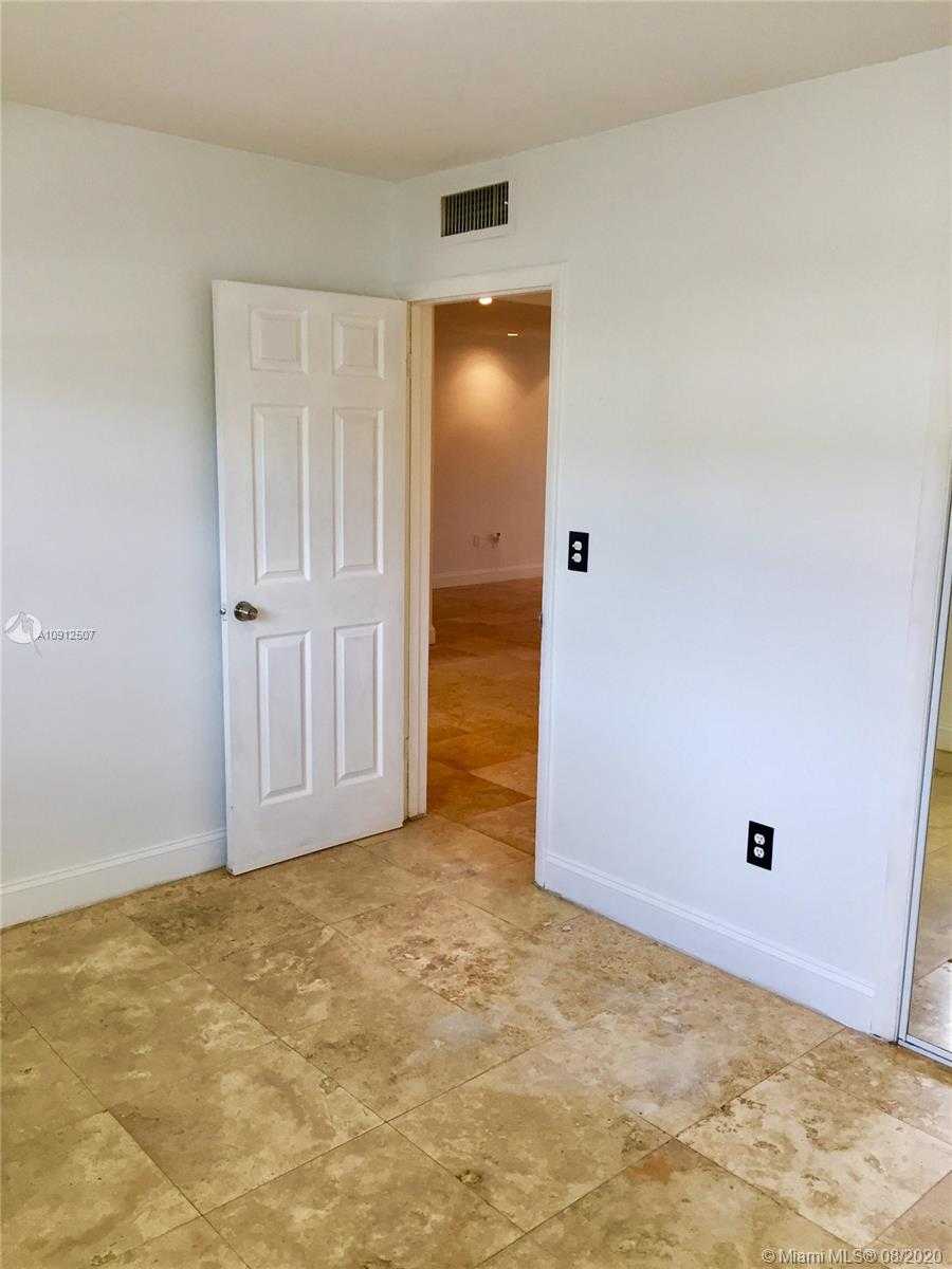 Small Image of 7610 SOUTH WEST 82 STREET #J108, Miami Number 9