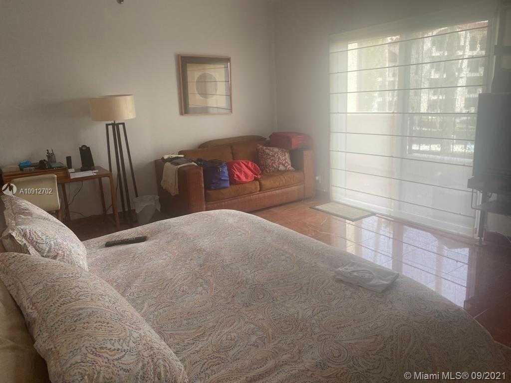 Small Image of 2221 FISHER ISLAND DR #3201, Miami Beach Number 4