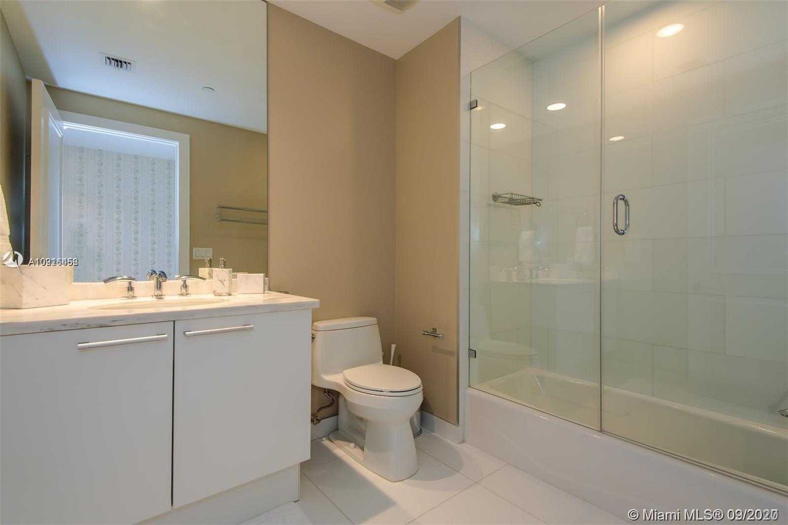 Small Image of 4100 ISLAND BLVD #1802, Aventura Number 16