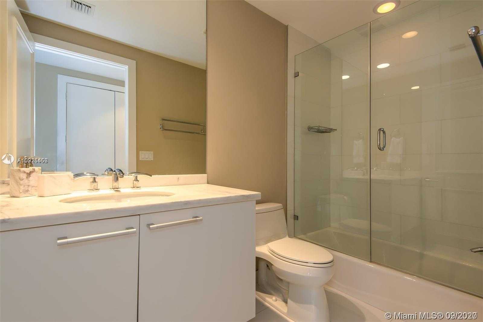 Small Image of 4100 ISLAND BLVD #1802, Aventura Number 17