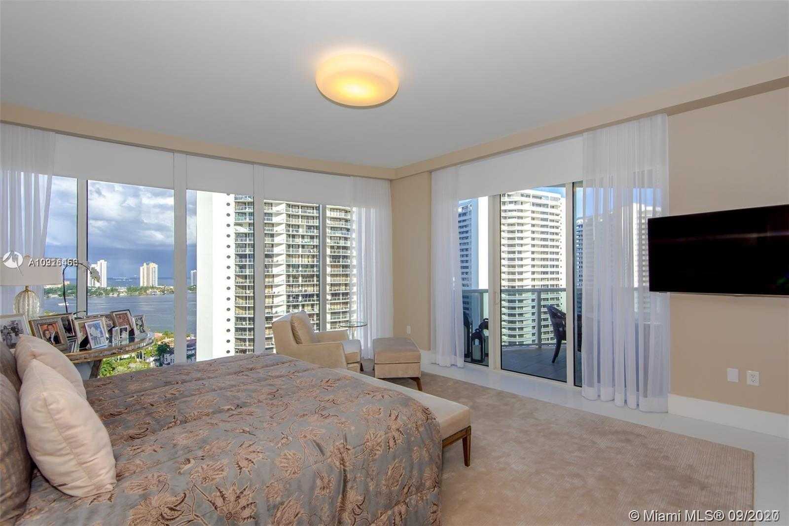 Small Image of 4100 ISLAND BLVD #1802, Aventura Number 19