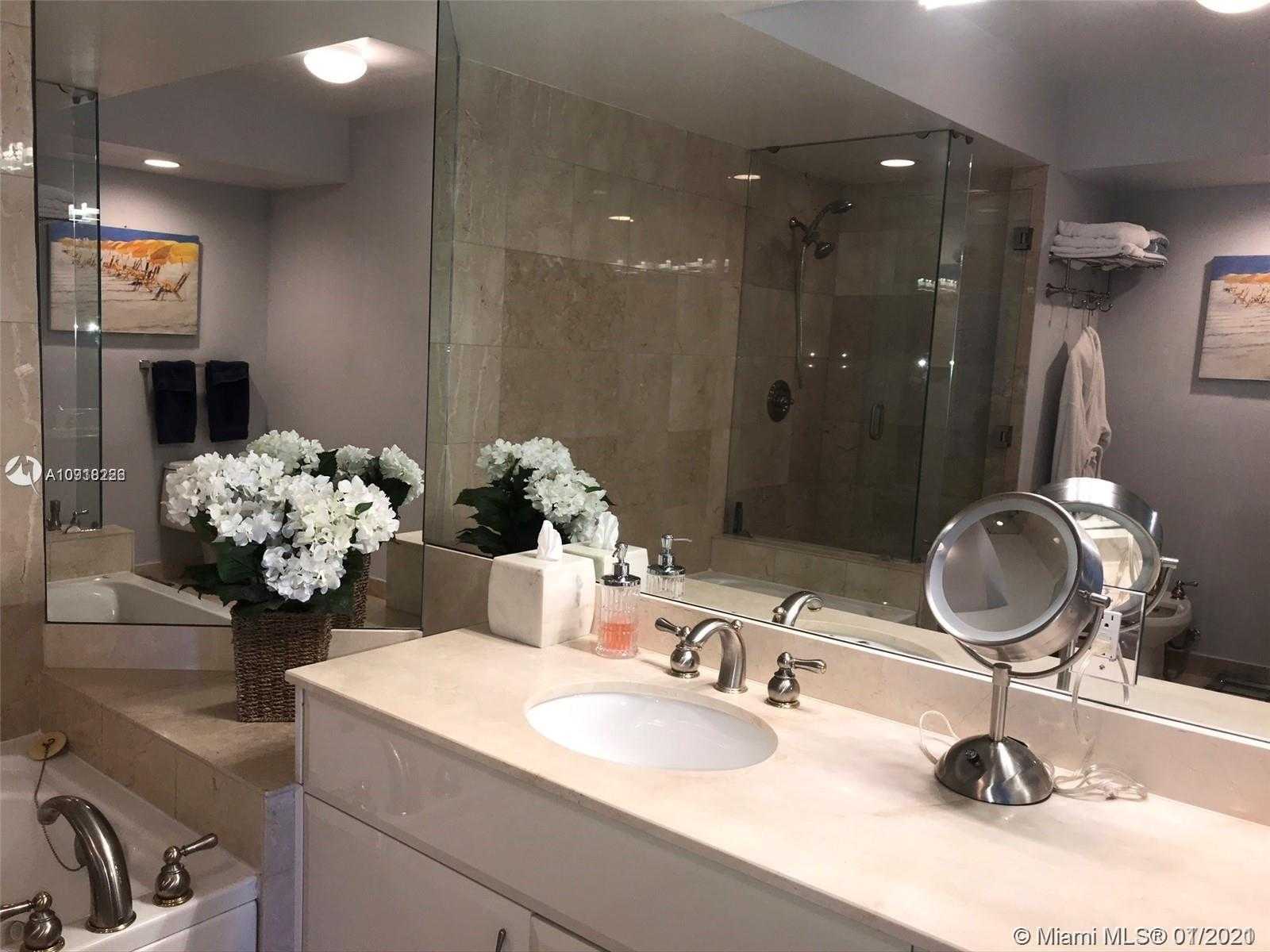 Small Image of 6365 COLLINS AVE #3602, Miami Beach Number 32