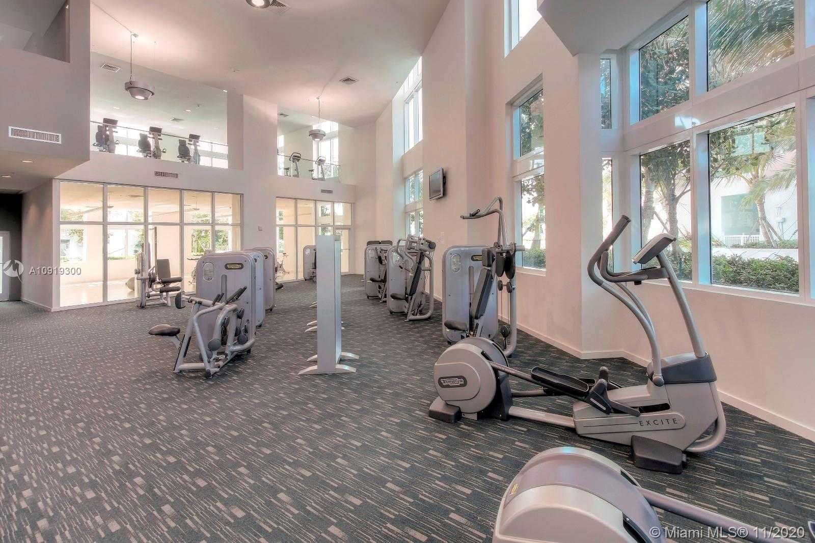 Small Image of 1900 NORTH BAYSHORE DR #3315, Miami Number 28