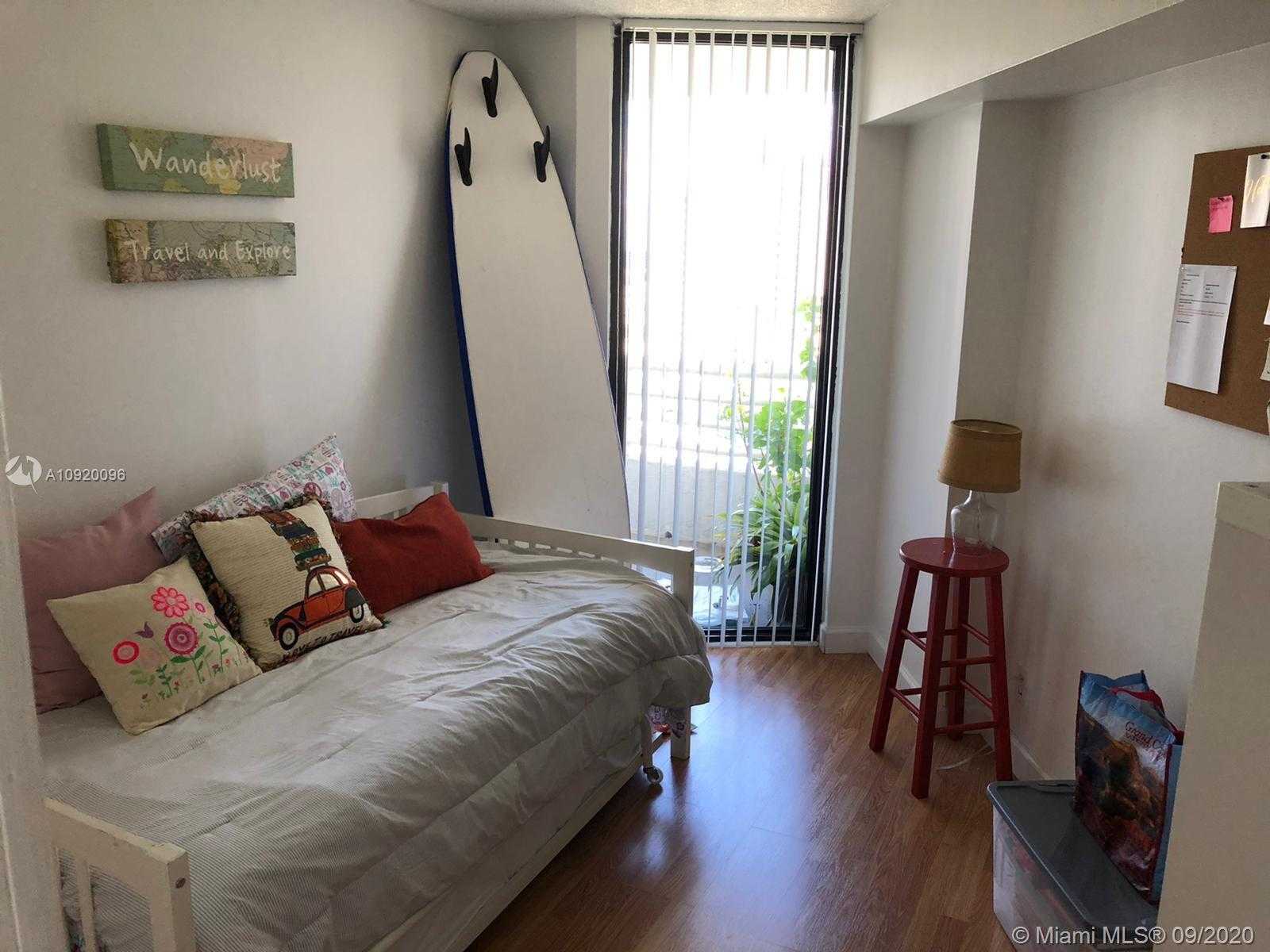 Small Image of 3300 NORTH EAST 192ND ST #1903, Aventura Number 12