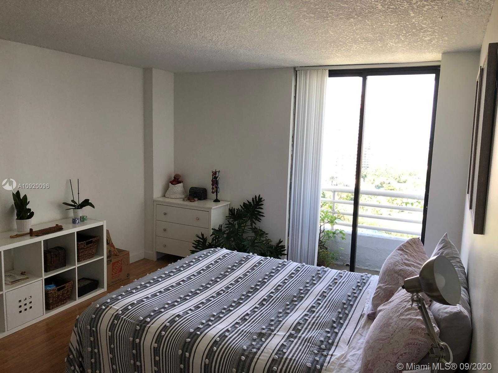 Small Image of 3300 NORTH EAST 192ND ST #1903, Aventura Number 6