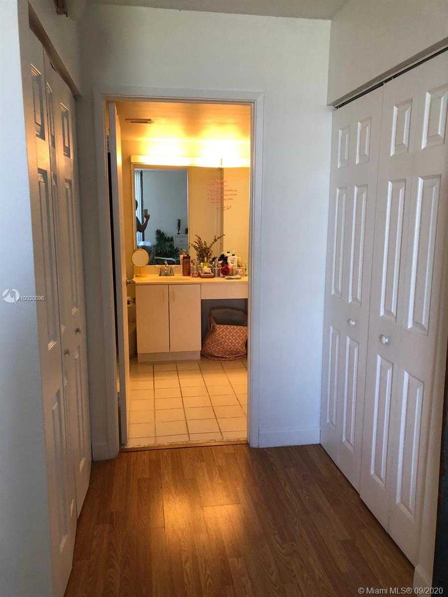 Small Image of 3300 NORTH EAST 192ND ST #1903, Aventura Number 8