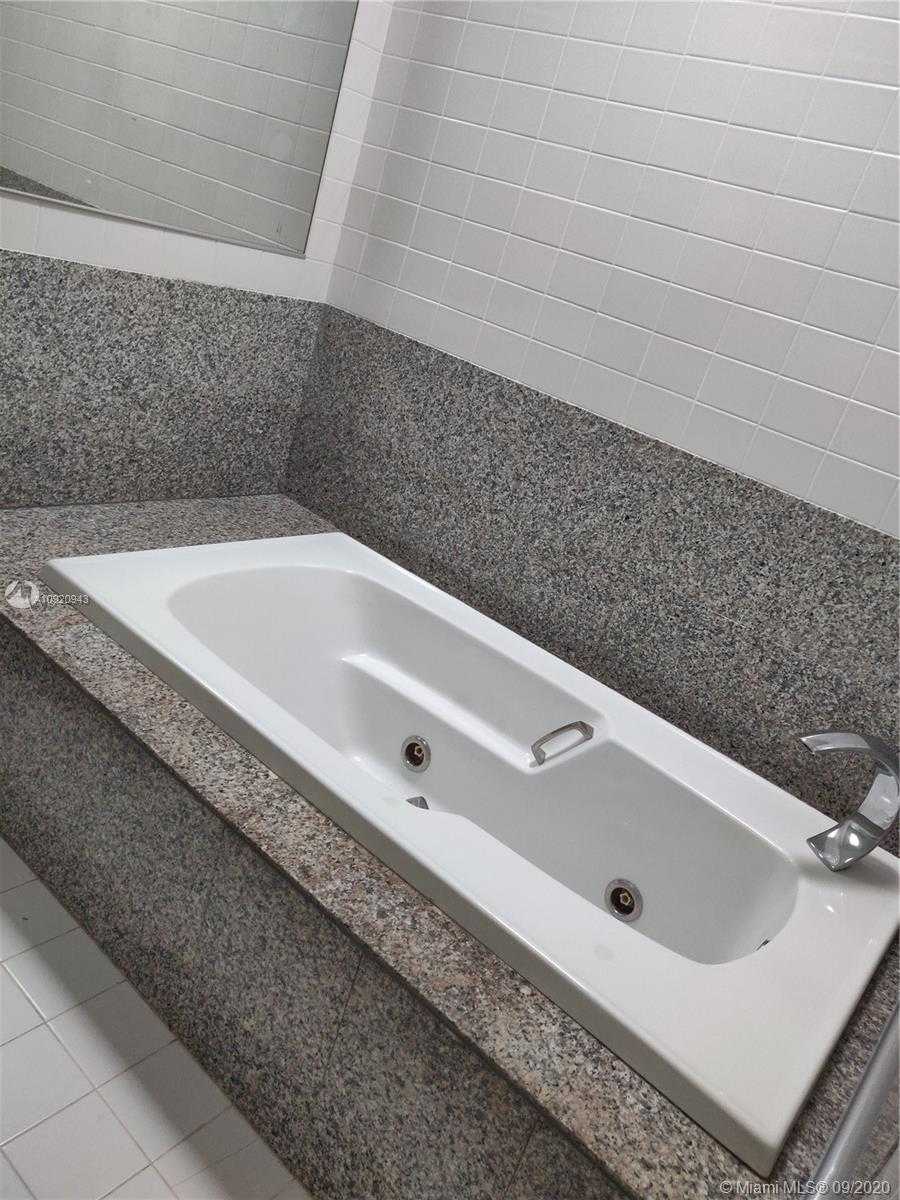 Small Image of 4161 VENTURA AVE #4161, Coconut Grove Number 20