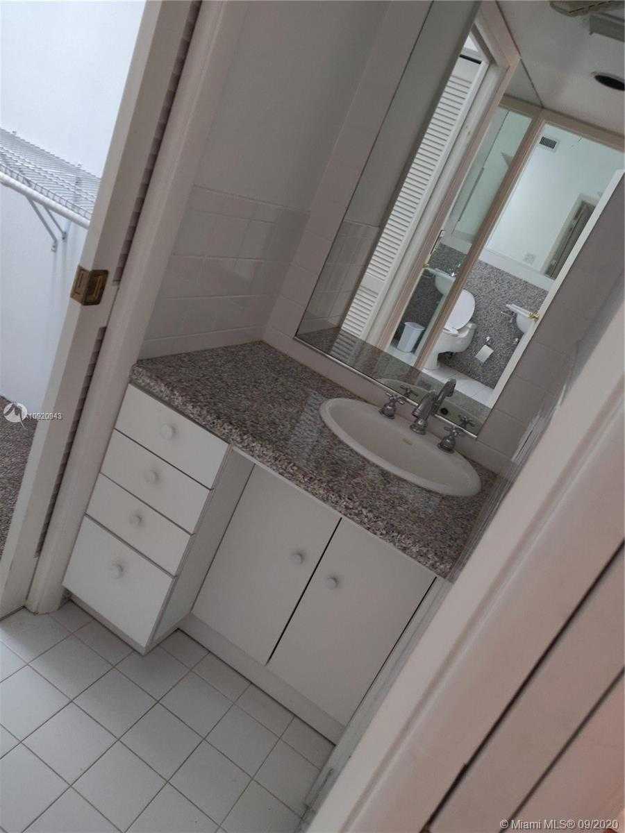 Small Image of 4161 VENTURA AVE #4161, Coconut Grove Number 21