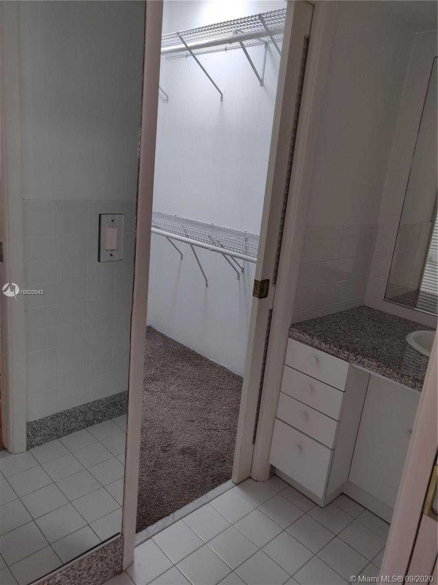 Small Image of 4161 VENTURA AVE #4161, Coconut Grove Number 22