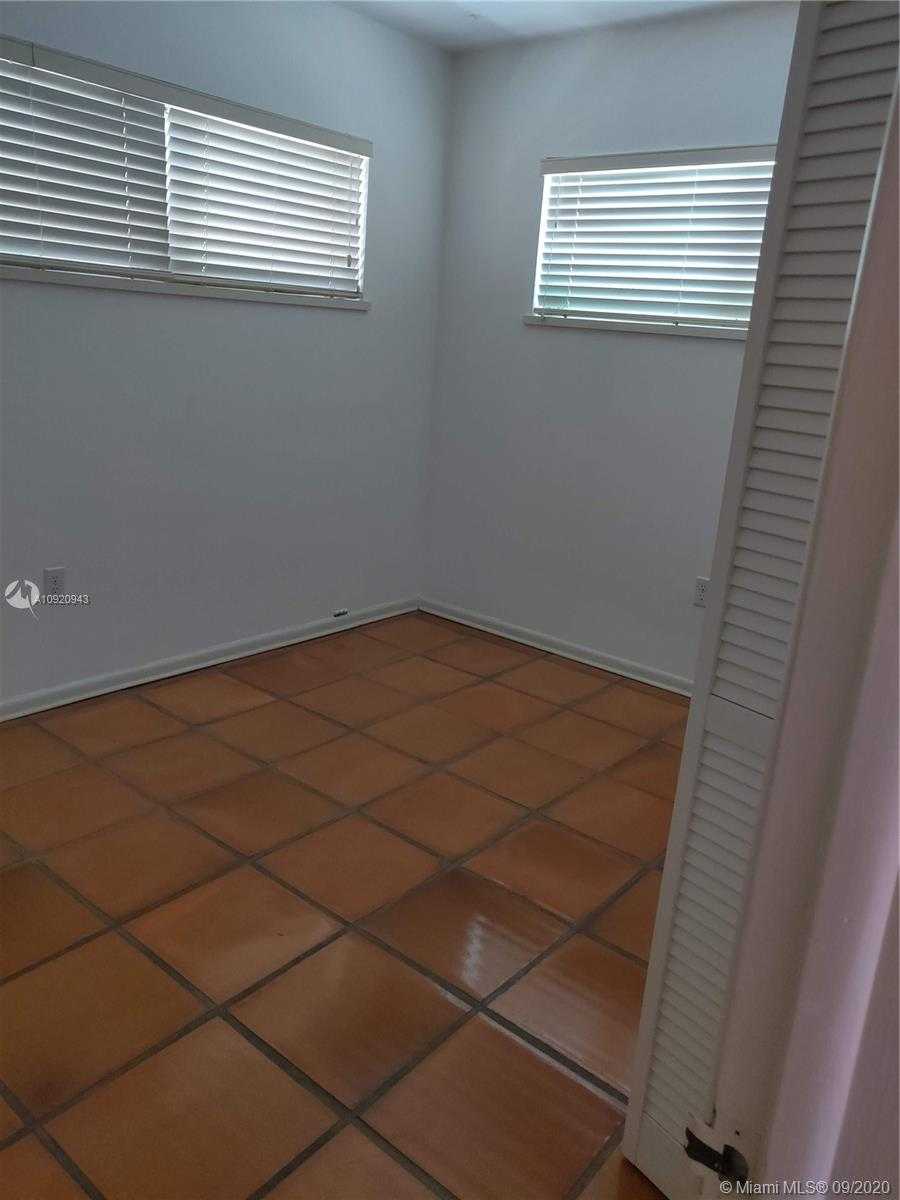 Small Image of 4161 VENTURA AVE #4161, Coconut Grove Number 23