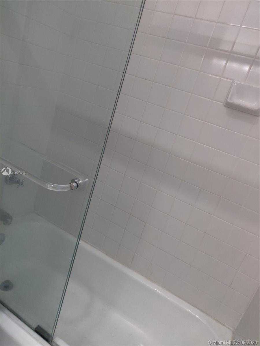 Small Image of 4161 VENTURA AVE #4161, Coconut Grove Number 25